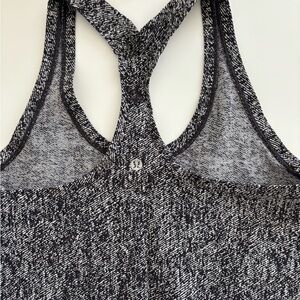 Lululemon tank - black + white , Medium size